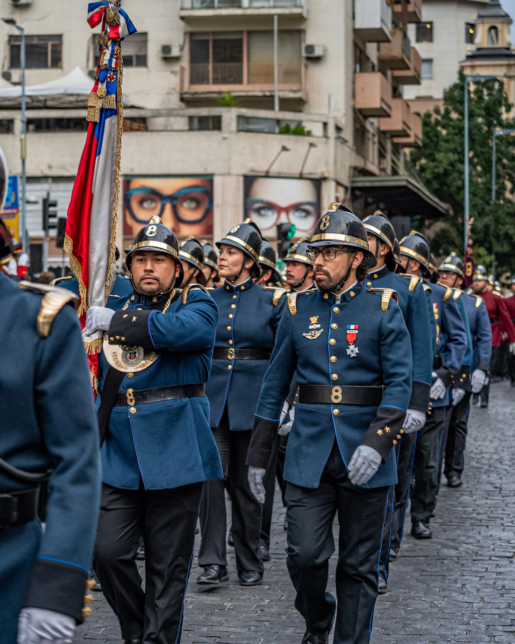 Integrantes de la Octava Compañía durante desfile y formación